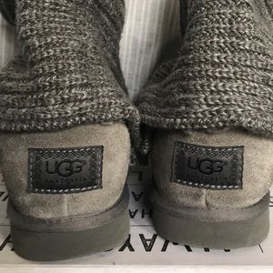 UGGS Women's Classic Cardy Boots! Used once